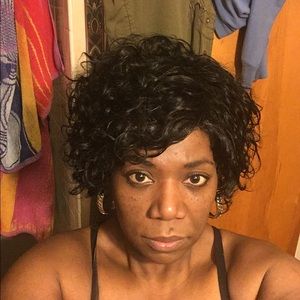 Meet your Posher, Beverly